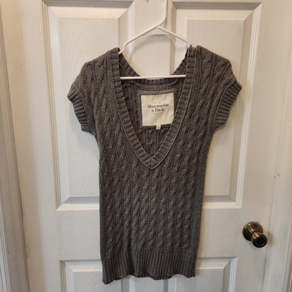 Abercrombie & Fitch Sweater Tee